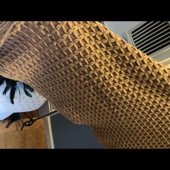 Camel sweater poncho - Picture 6 of 8